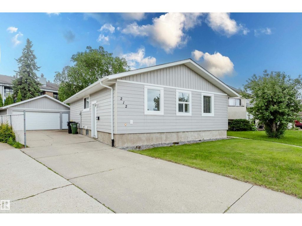 212 Homestead Cr Nw, Edmonton