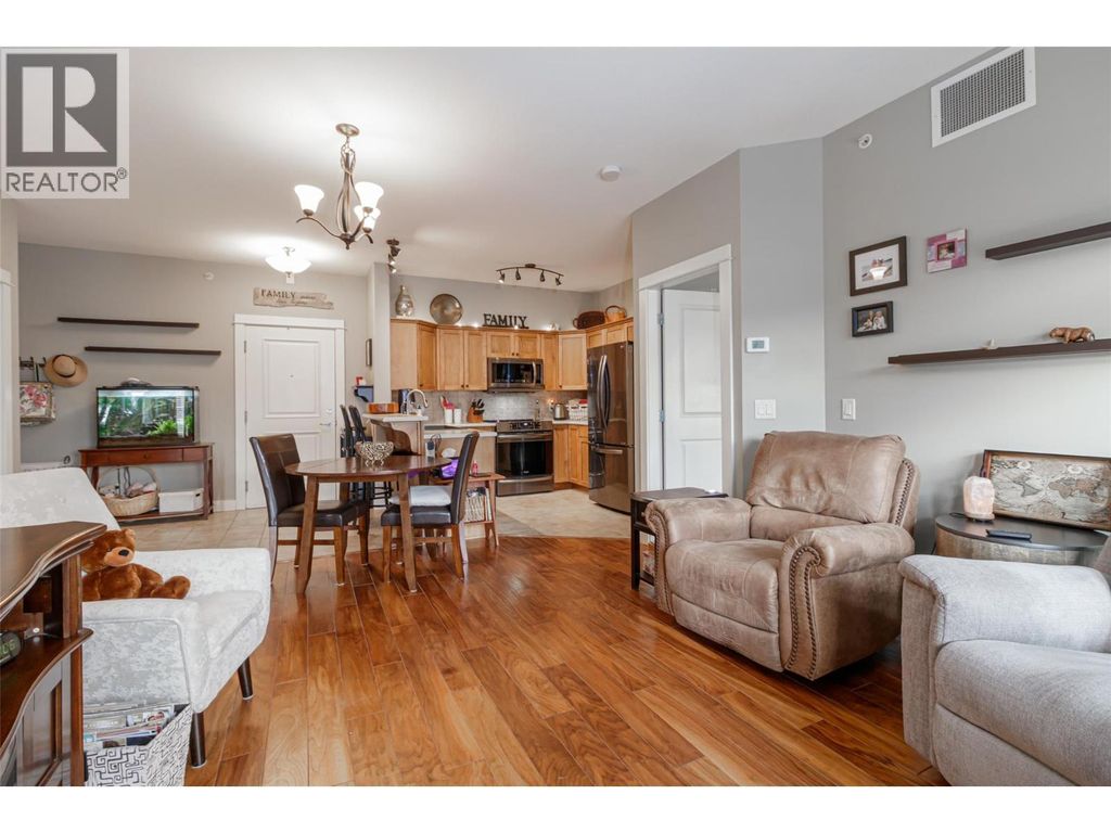 2551 Shoreline Drive Unit# 411, Lake Country