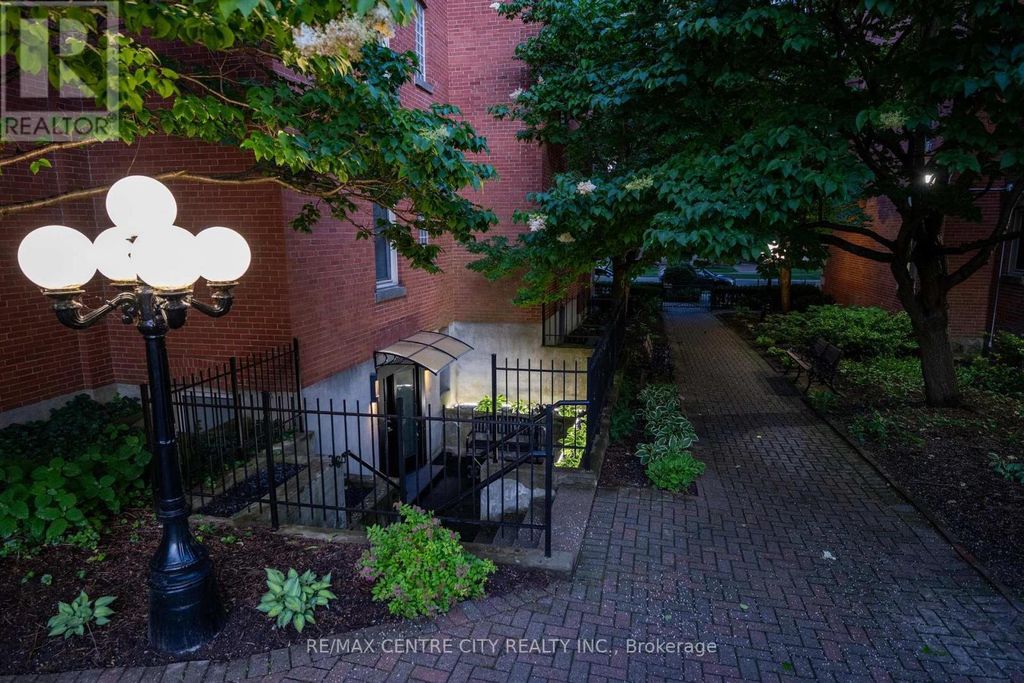 1 - 280 Queens Avenue, London East (east F)
