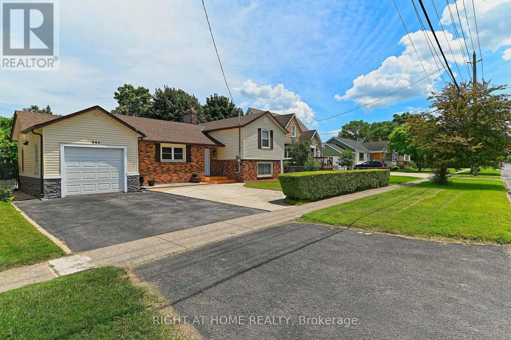 446 Geneva Street, St. Catharines (fairview)