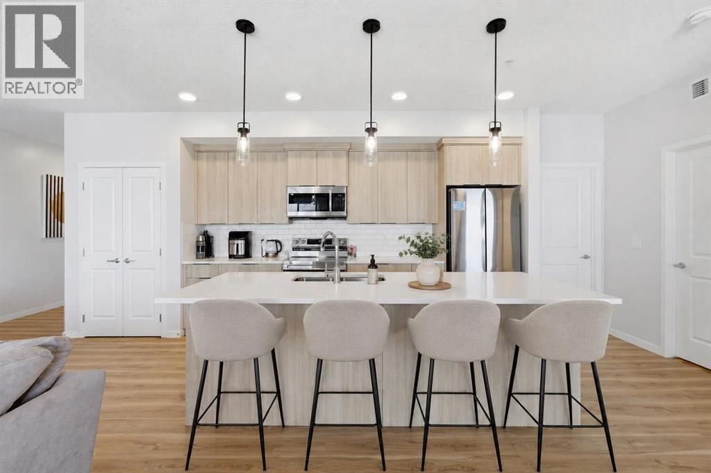 3304, 33 Carringham Gate Nw, Calgary