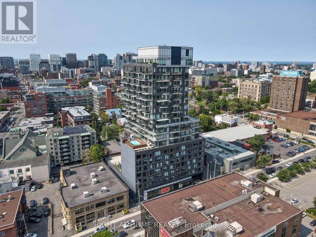 1804 - 203 Catherine Street, Ottawa