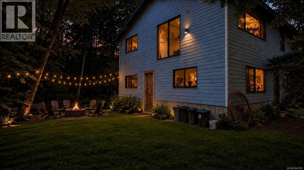 4480 Strachan Rd, Hornby Island