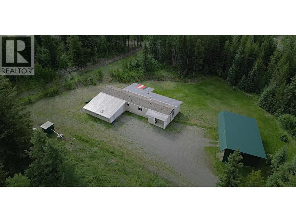 3165 Niquidet Street, Horsefly
