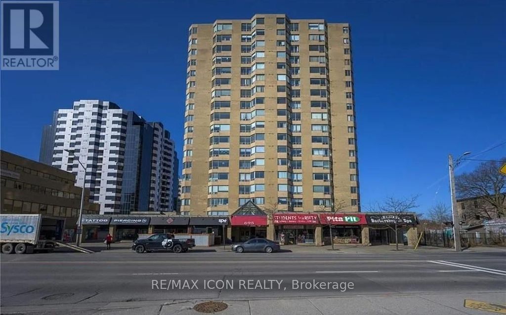 1211 - 695 Richmond Street, London East (east F)