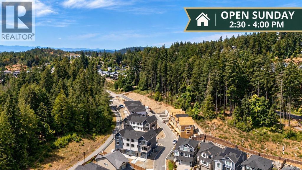 2 3439 Trumpeter St, Colwood