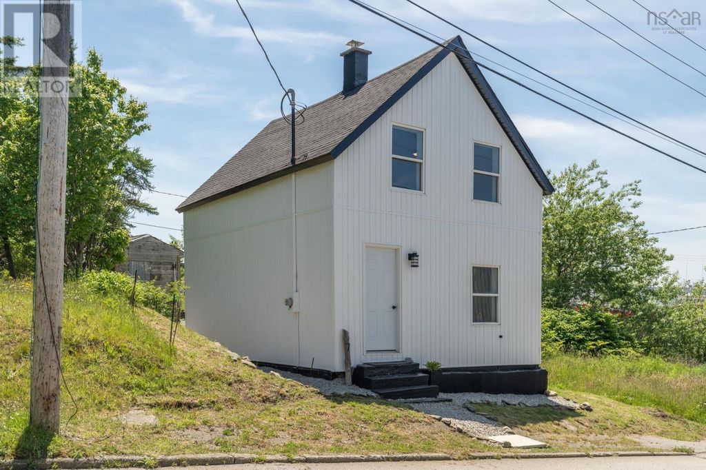 7 Pearl Street, Yarmouth