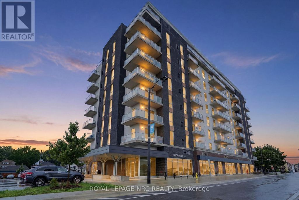 304 - 118 West Street, Port Colborne (sugarloaf)