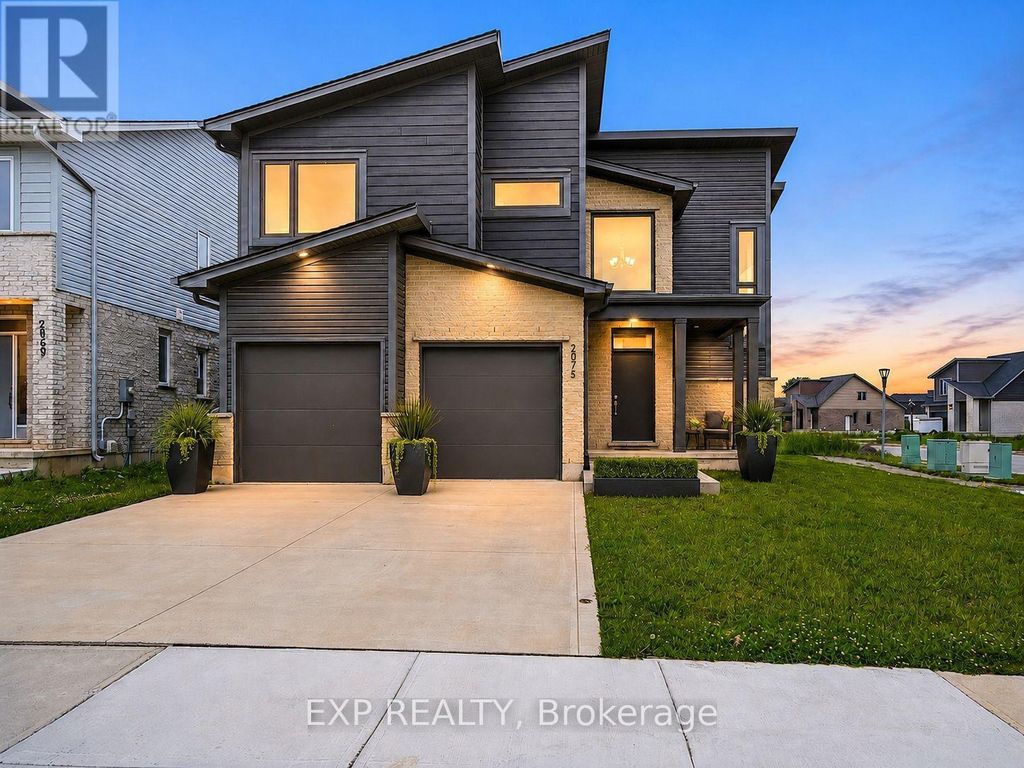2075 Evans Boulevard, London South (south U)