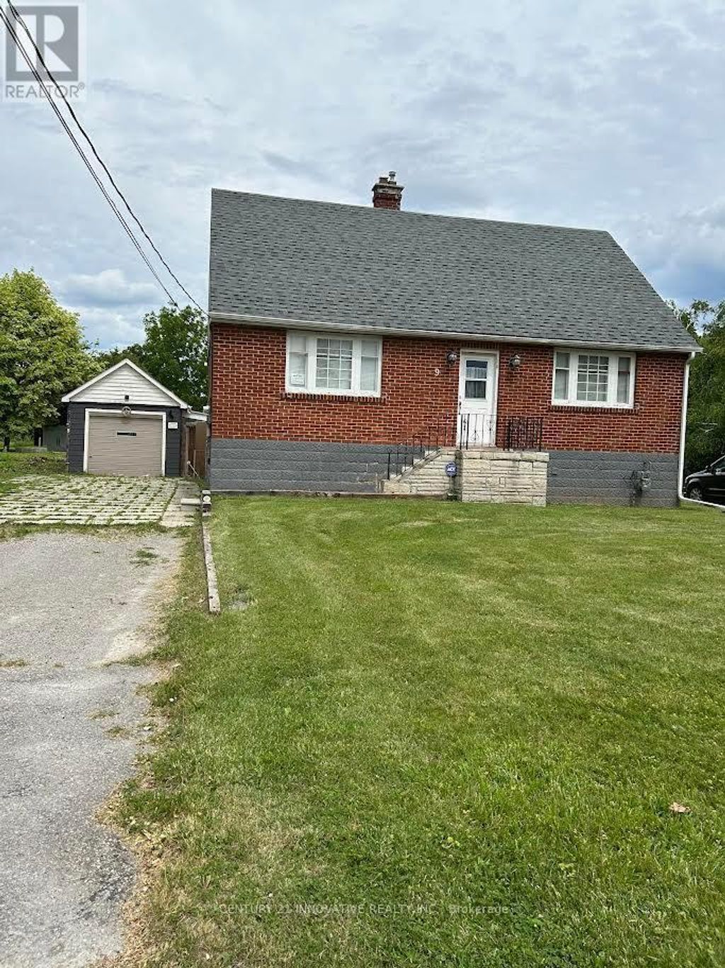 9 Wales Avenue, Markham (old Markham Village)