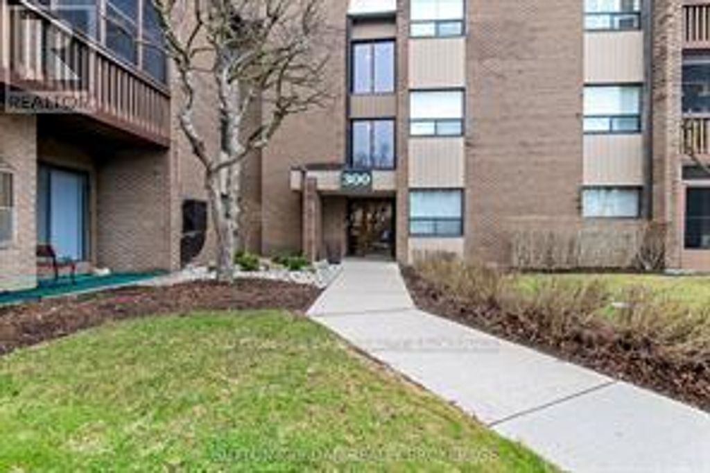 214 - 300 Everglade Crescent, London North (north P)