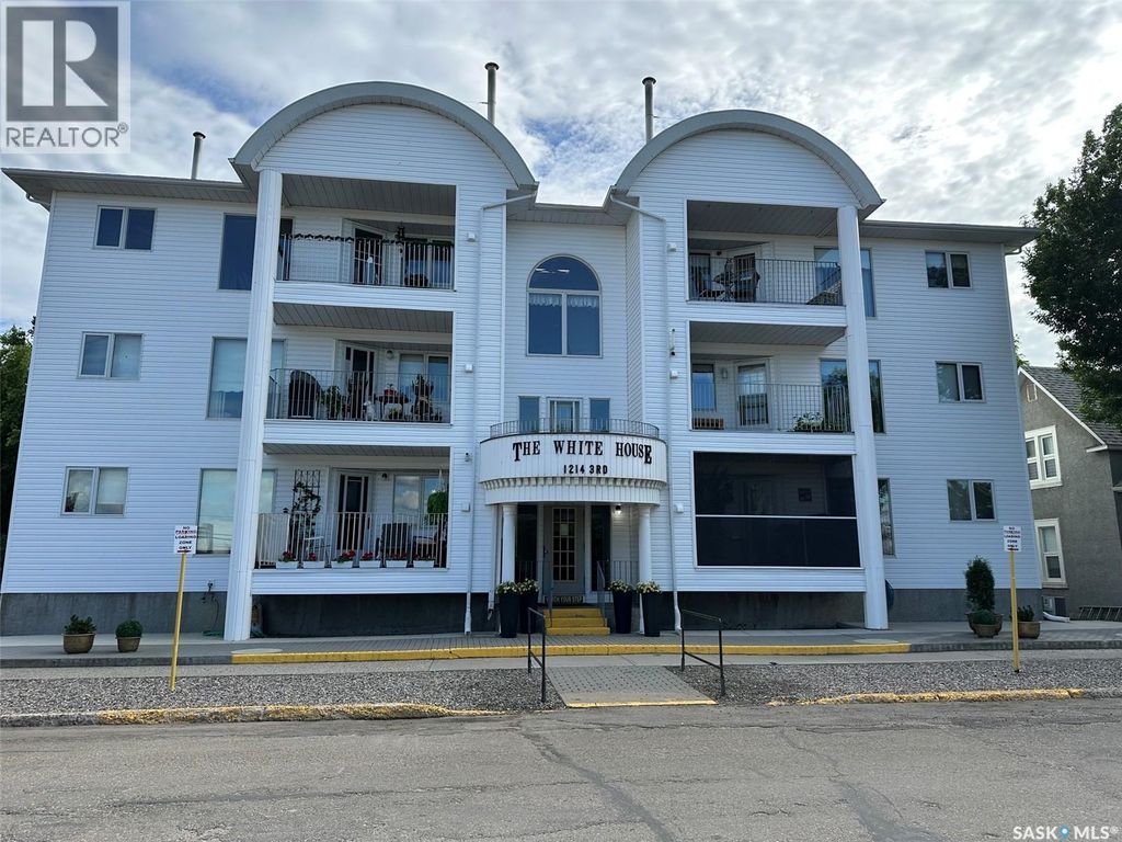 303 1214 3rd Street, Estevan