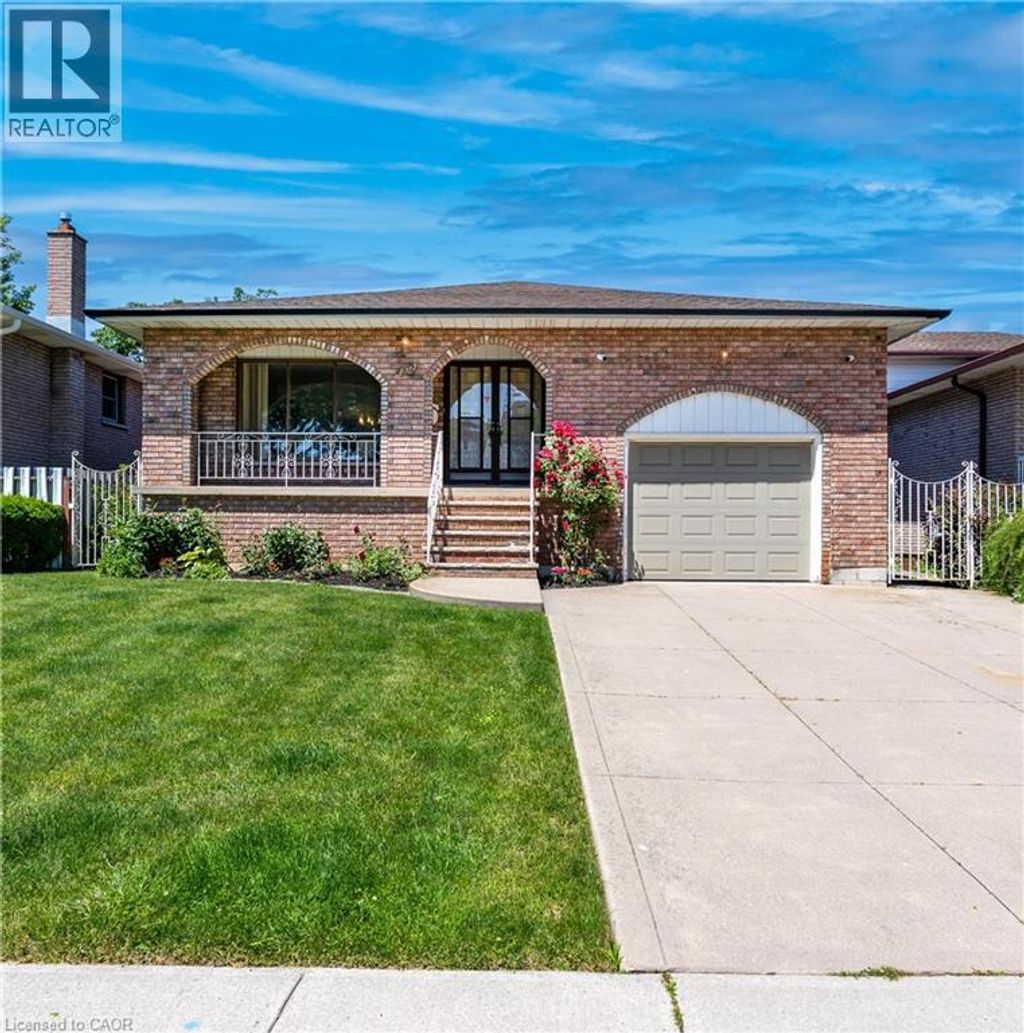 102 Markson Crescent, Hamilton