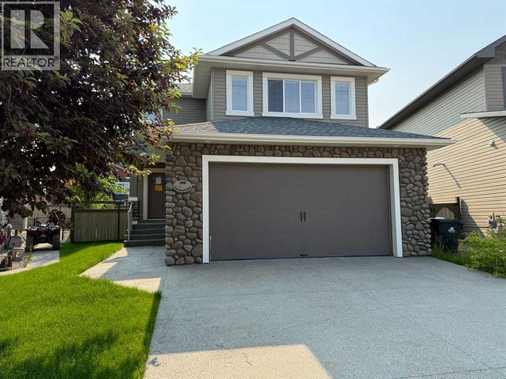105 Wolf Willow Cove, Hinton