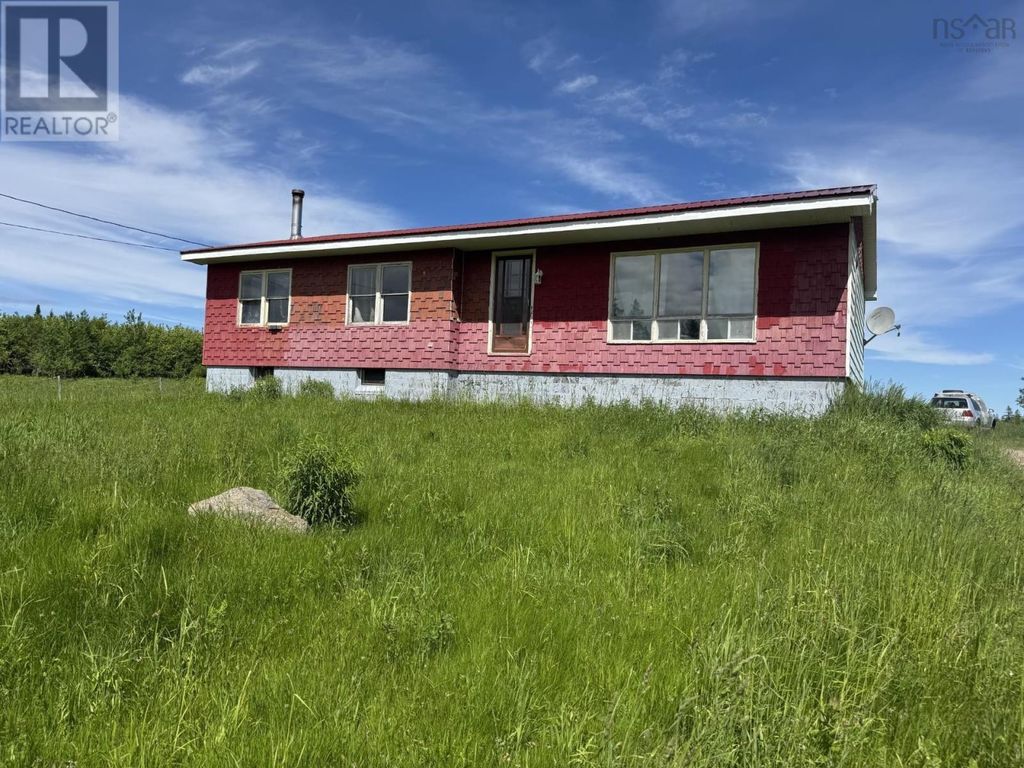 646 St James Road, Dalem Lake