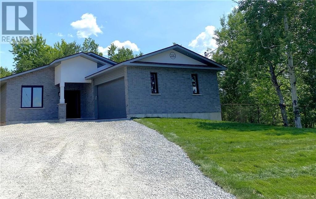2210 Treeview Road, Sudbury