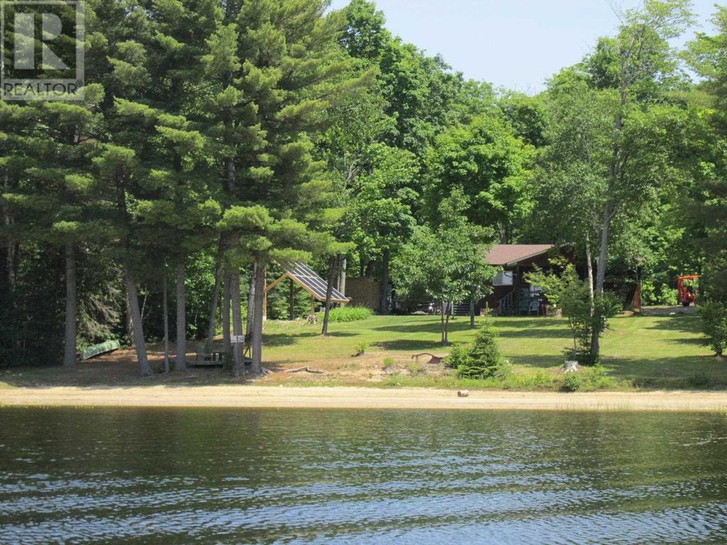 6 Marshland Lake, Elliot Lake