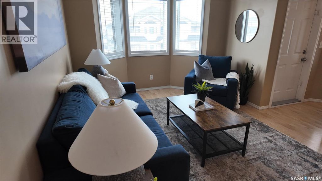 3241 Woodhams Drive E, Regina