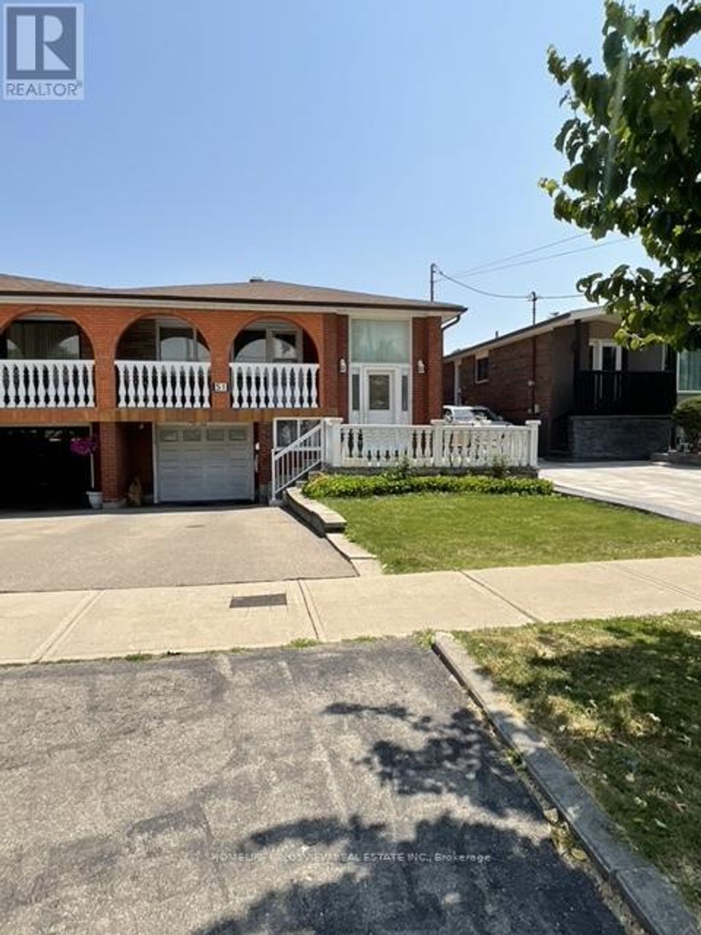 51 Seacliffe Boulevard, Toronto (humber Summit)