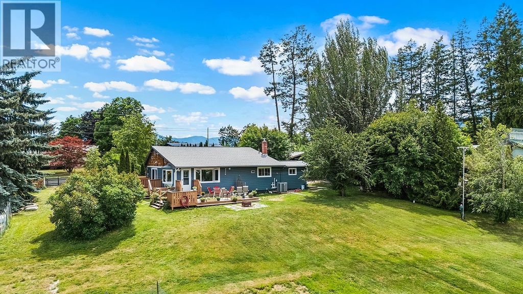 2110 Connel Road, Creston