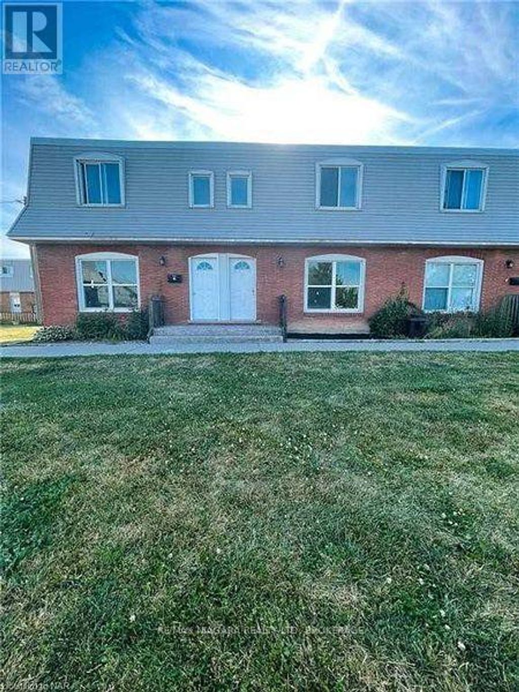 2 - 69 Hagey Avenue, Fort Erie (central)