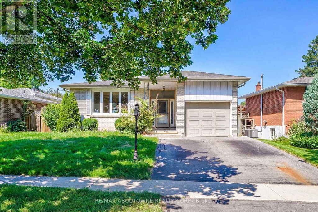 Lower - 4395 Longmoor Drive, Burlington (shoreacres)