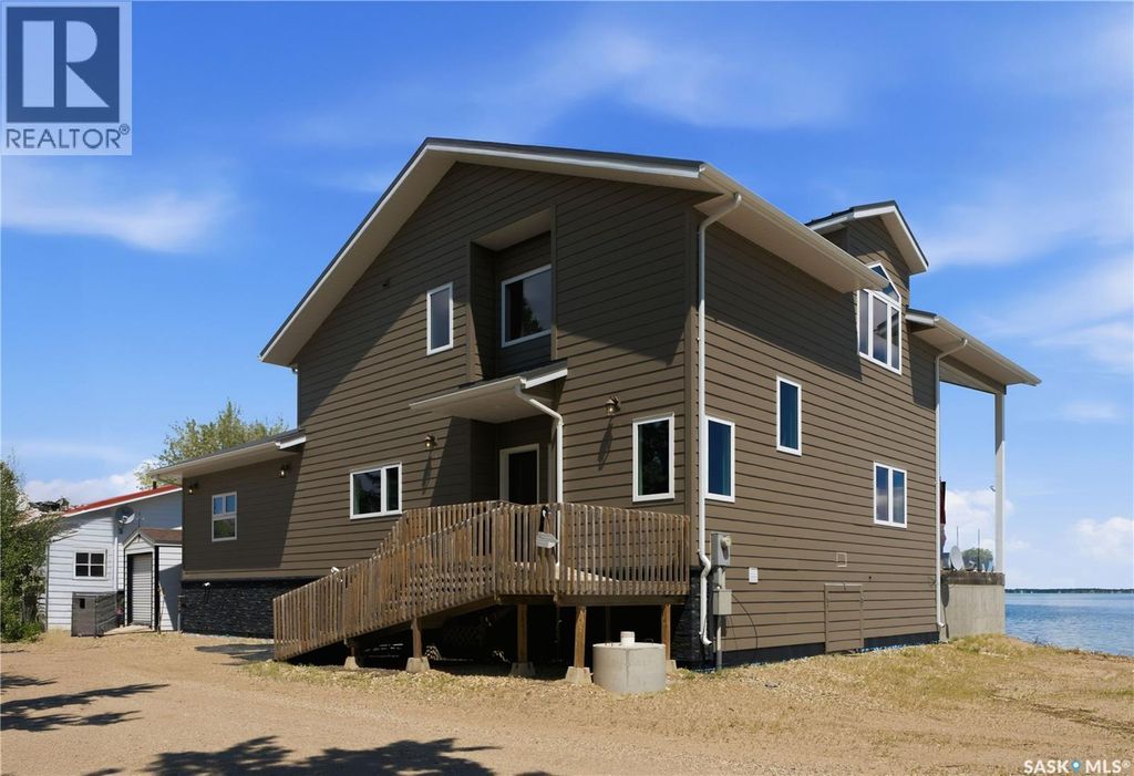 106 Lakeshore Lane, Leslie Beach