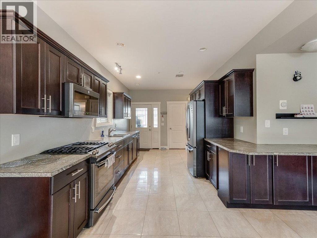 625 11th Avenue Unit# 6, Castlegar