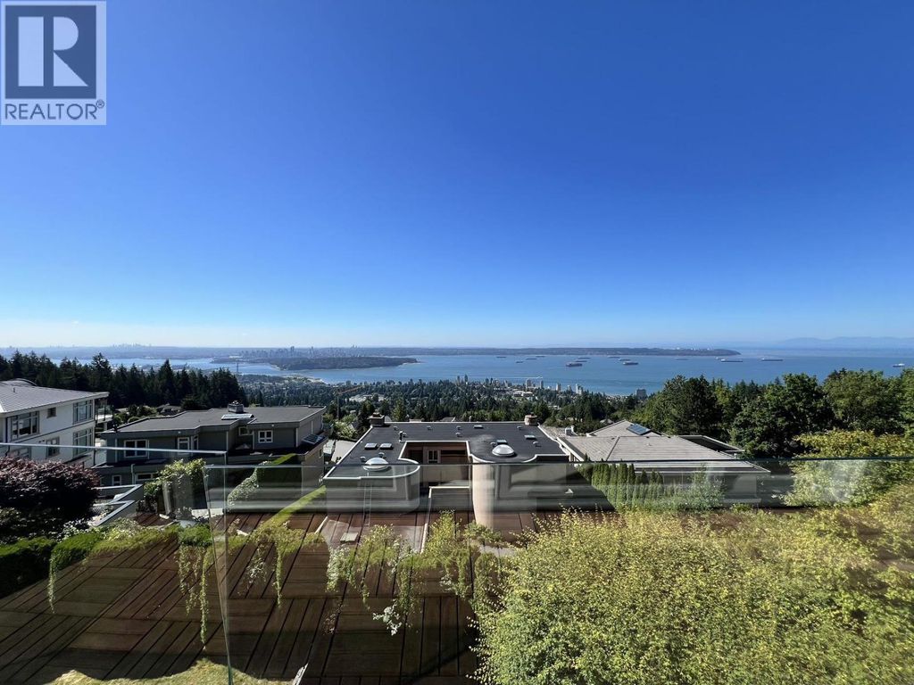 1538 Chippendale Court, West Vancouver
