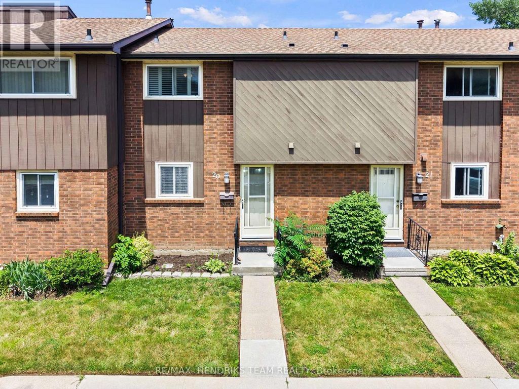 20 - 64 Forster Street, St. Catharines (vine/linwell)