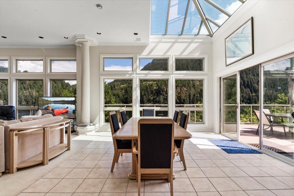 21313 Lakeview Crescent|kawkawa Lake, Hope
