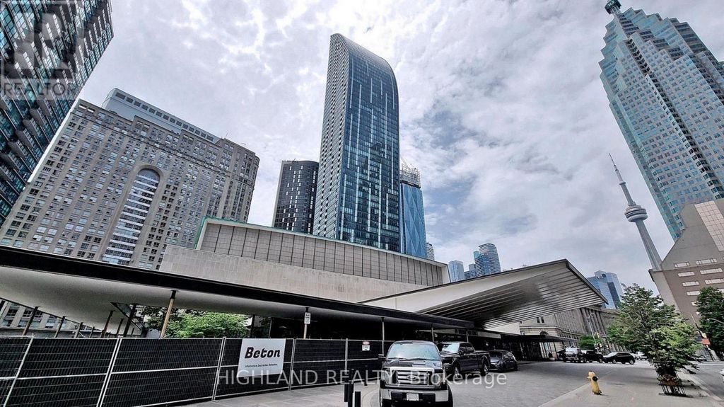 2506 - 8 The Esplanade, Toronto (waterfront Communities)