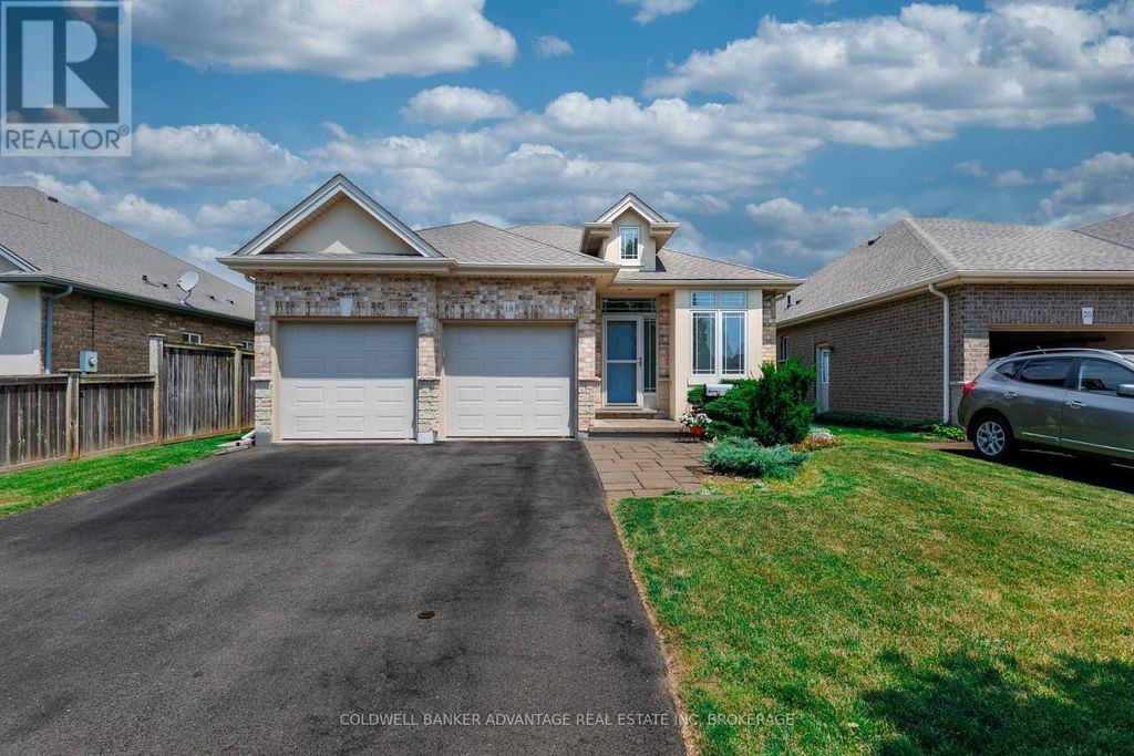 18 Willson Crossing Court, Pelham (fonthill)