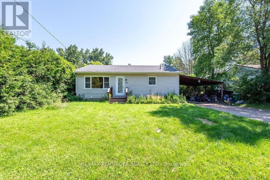 770 Mcguire Street, Petawawa