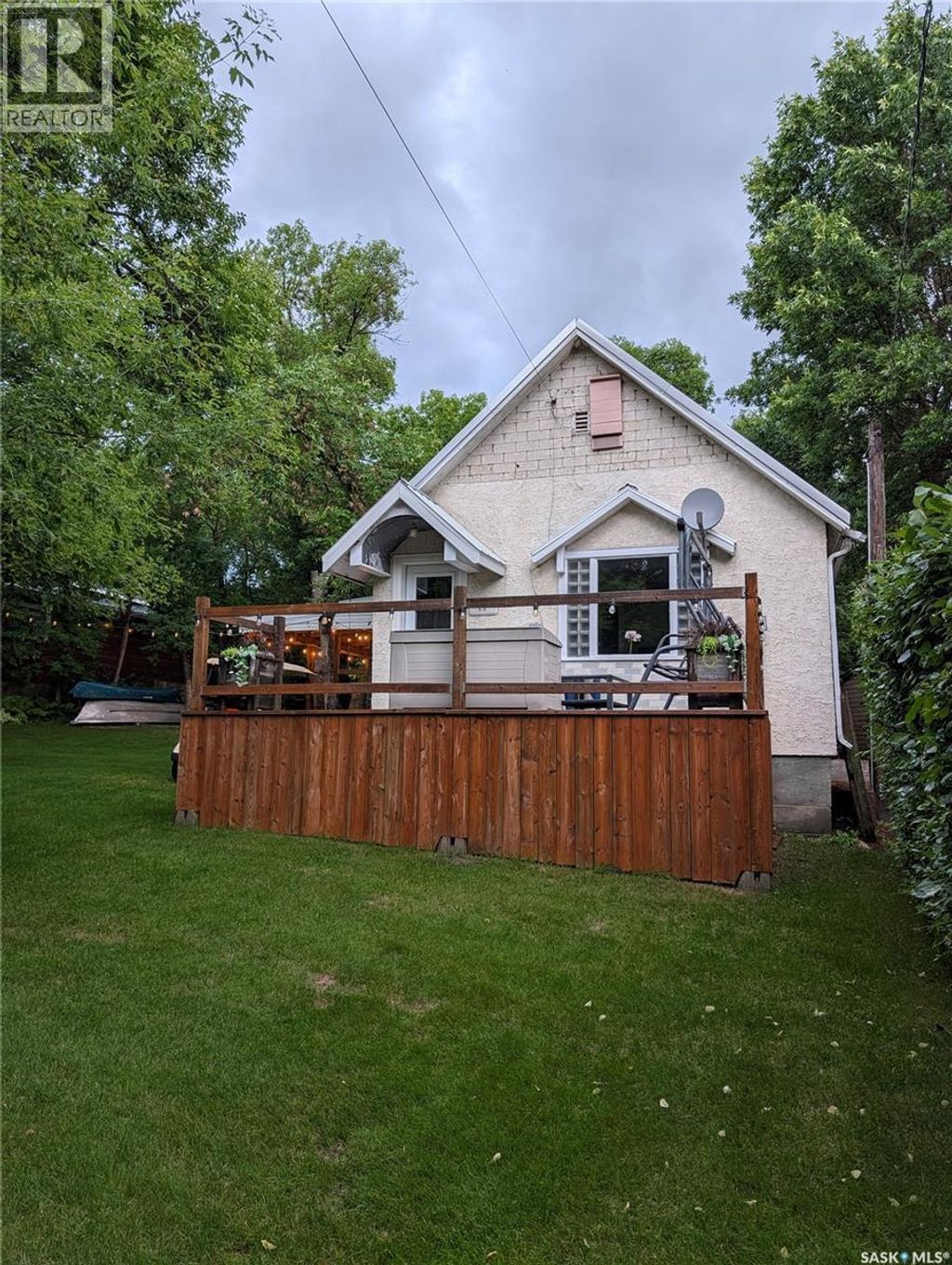 106 Metropolitan Drive, South Lake