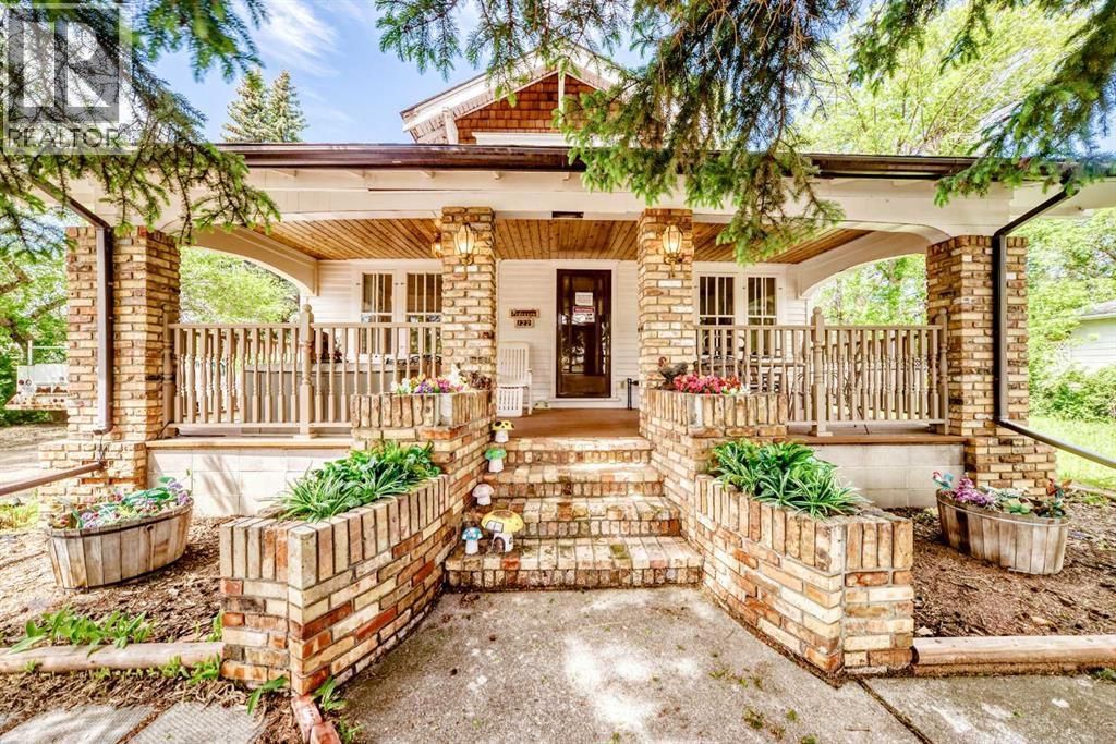 122 2 Avenue E, Rockyford