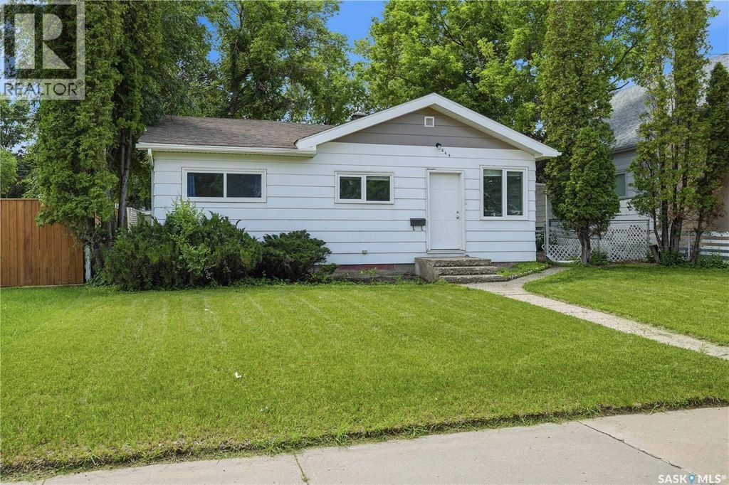 269 Iroquois Street W, Moose Jaw
