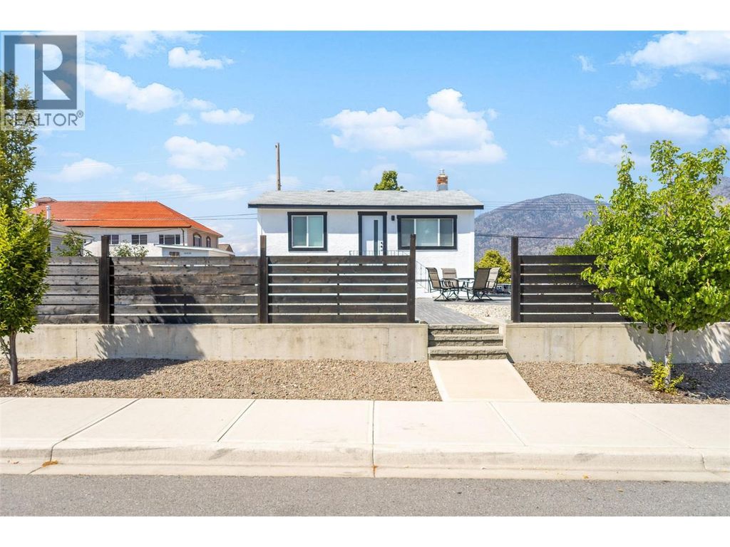 8706 74th Avenue, Osoyoos