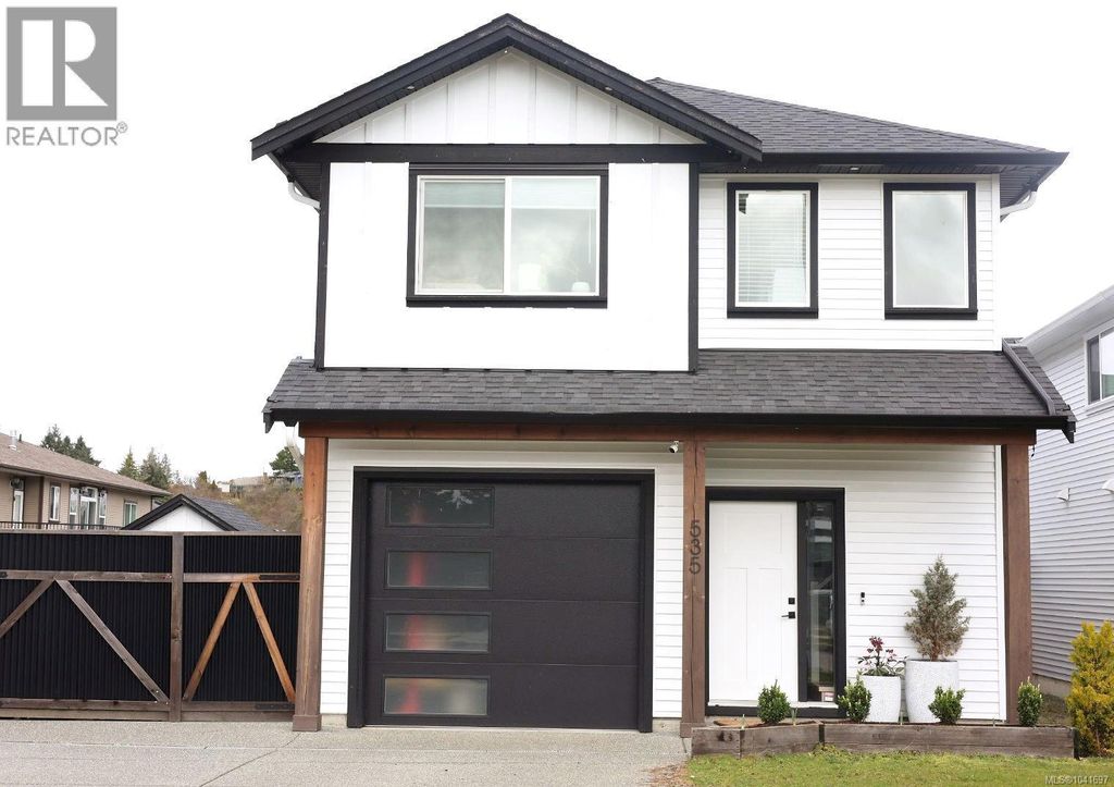 535 Stonewater Dr, Nanaimo
