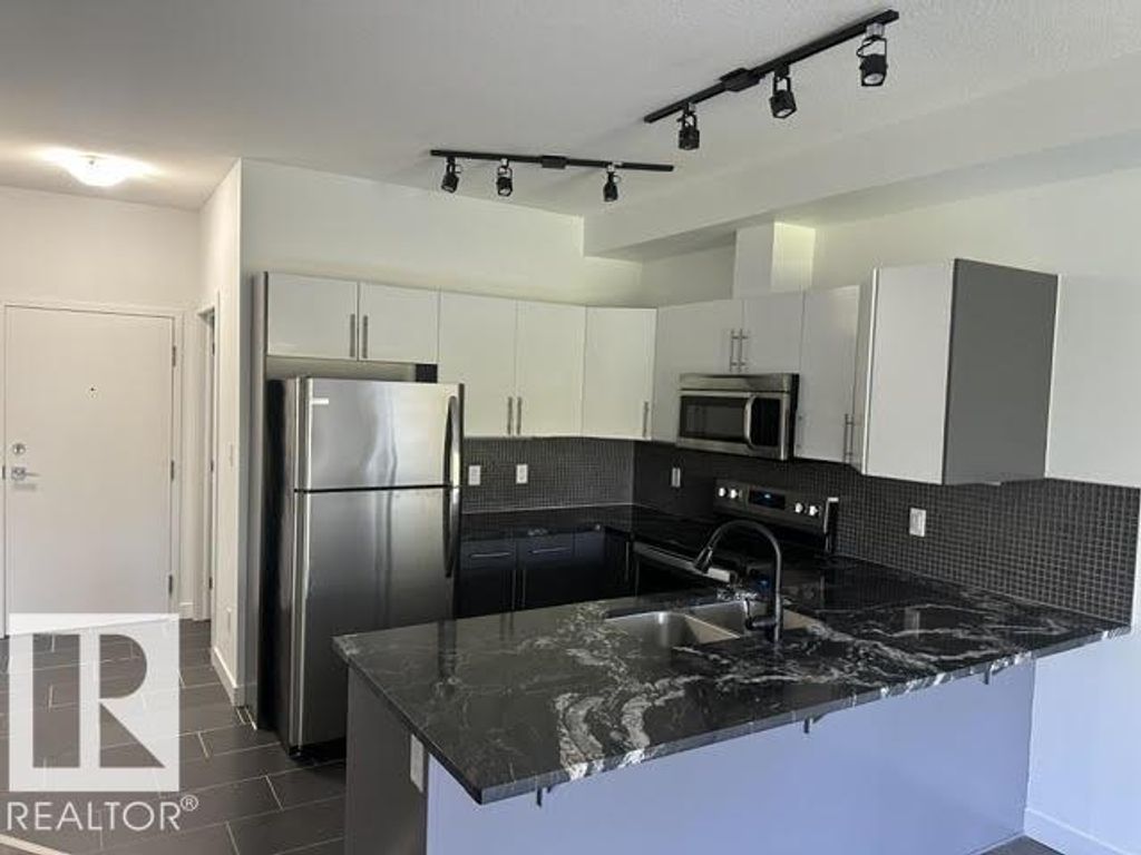 #402 10611 117 St Nw, Edmonton