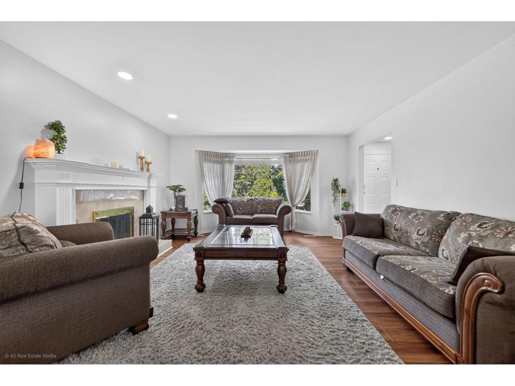 12460 63a Avenue, Surrey