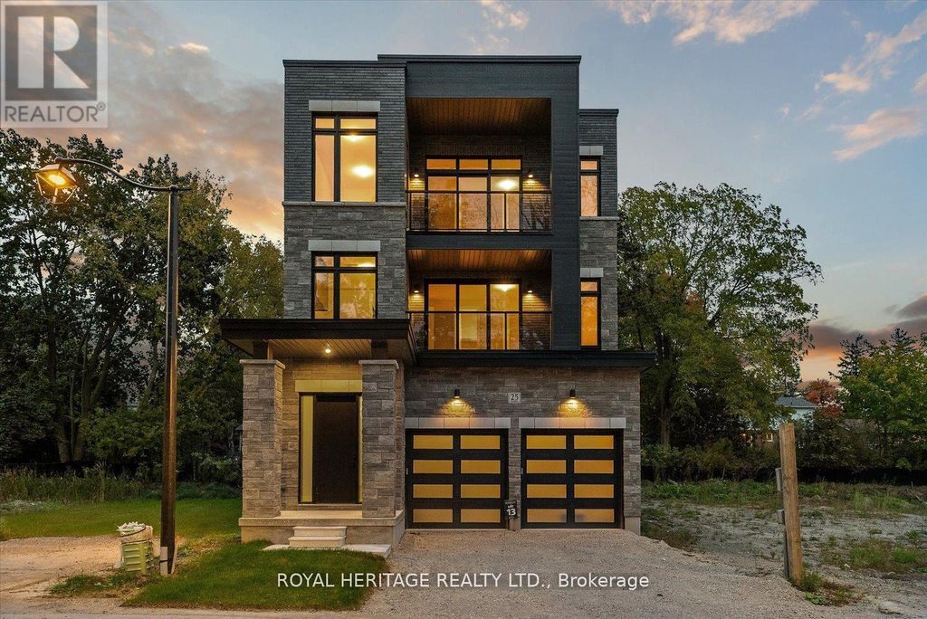 25 Inverlynn Way, Whitby (lynde Creek)