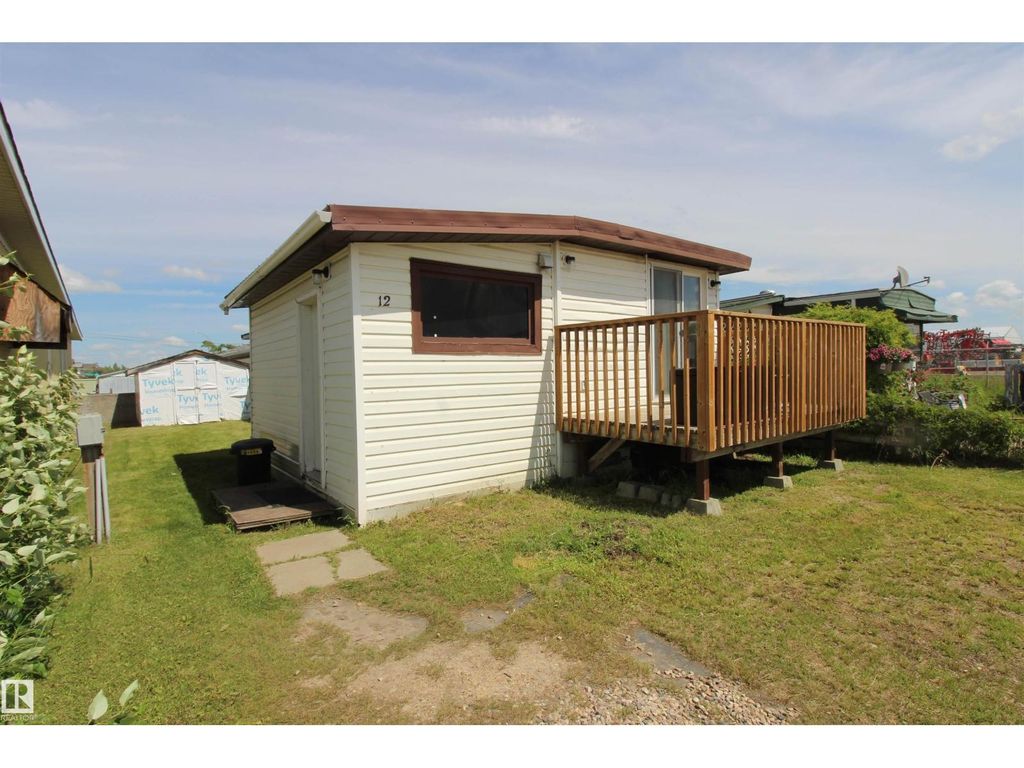 12, 10808 101 St, Westlock