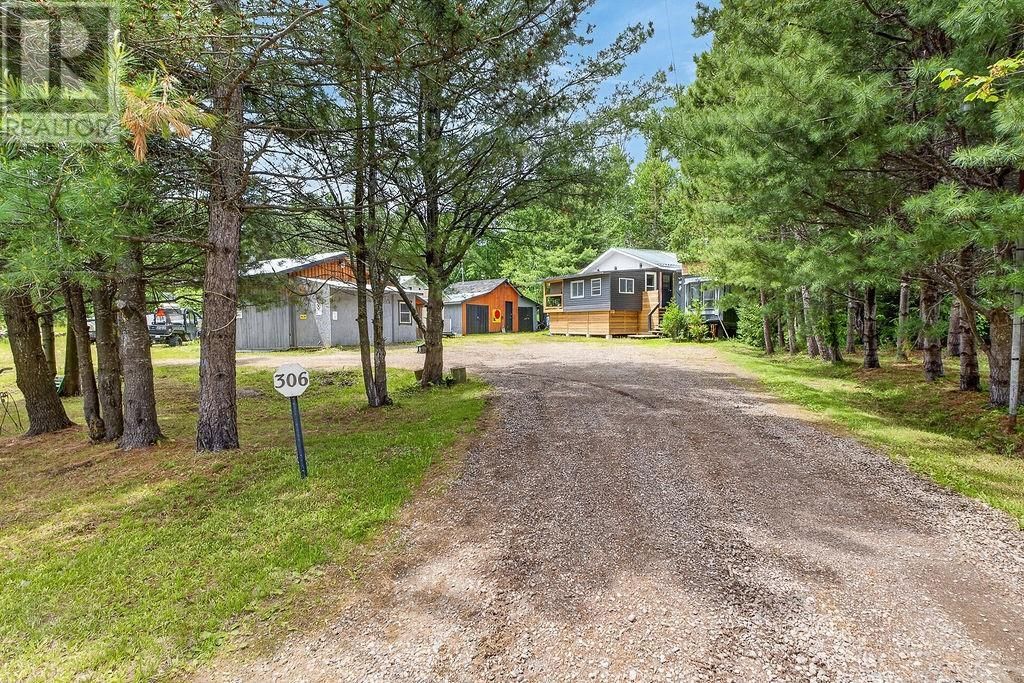 306 Deschenes Lake Road, Westree