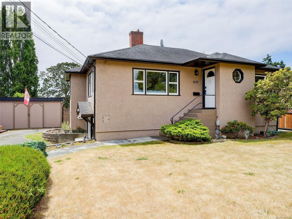1157 Lyall St, Esquimalt