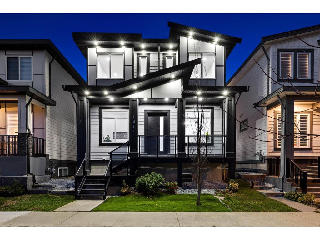 16717 15a Avenue, Surrey