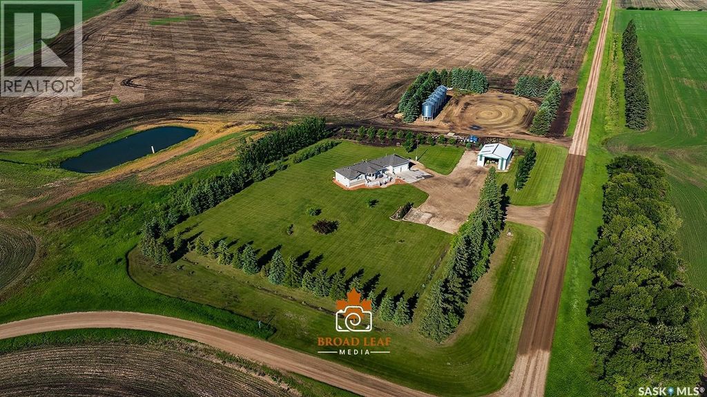 Hiebert Acreage, Willow Creek Rm No. 458