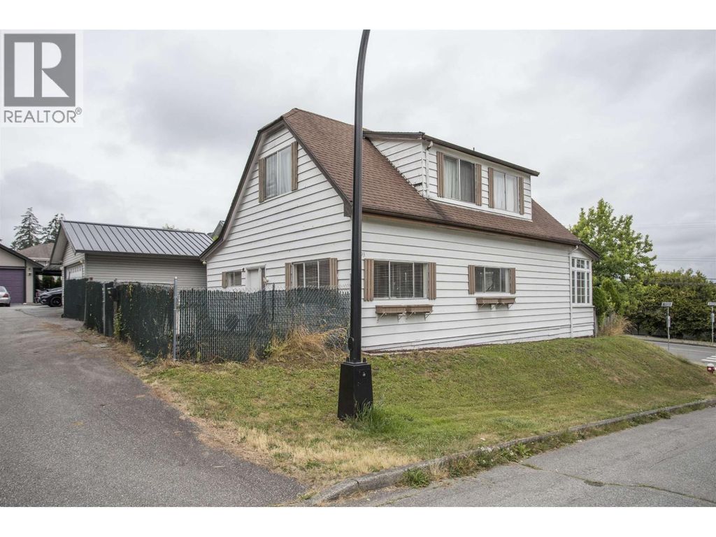 12393 Gray Street, Maple Ridge