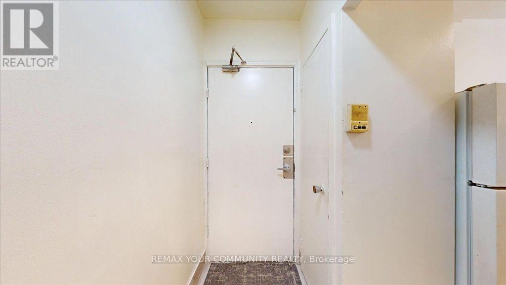 1a - 2645 Keele Street, Toronto (maple Leaf)