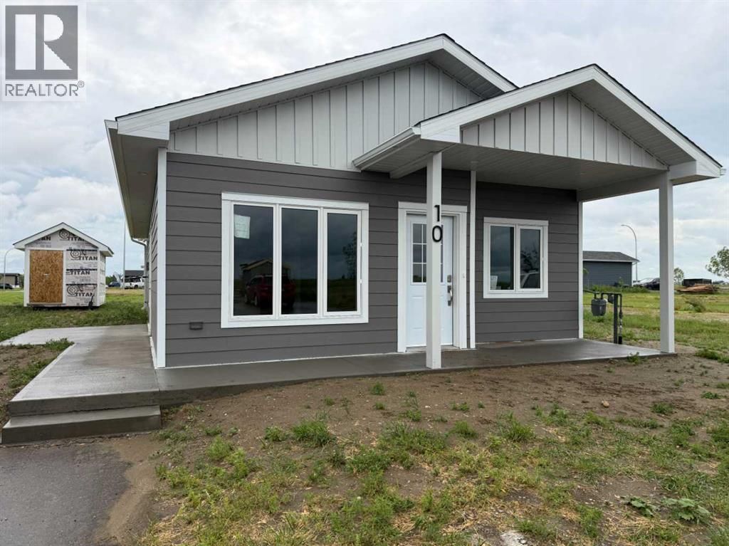 10 Meadows Way, Taber